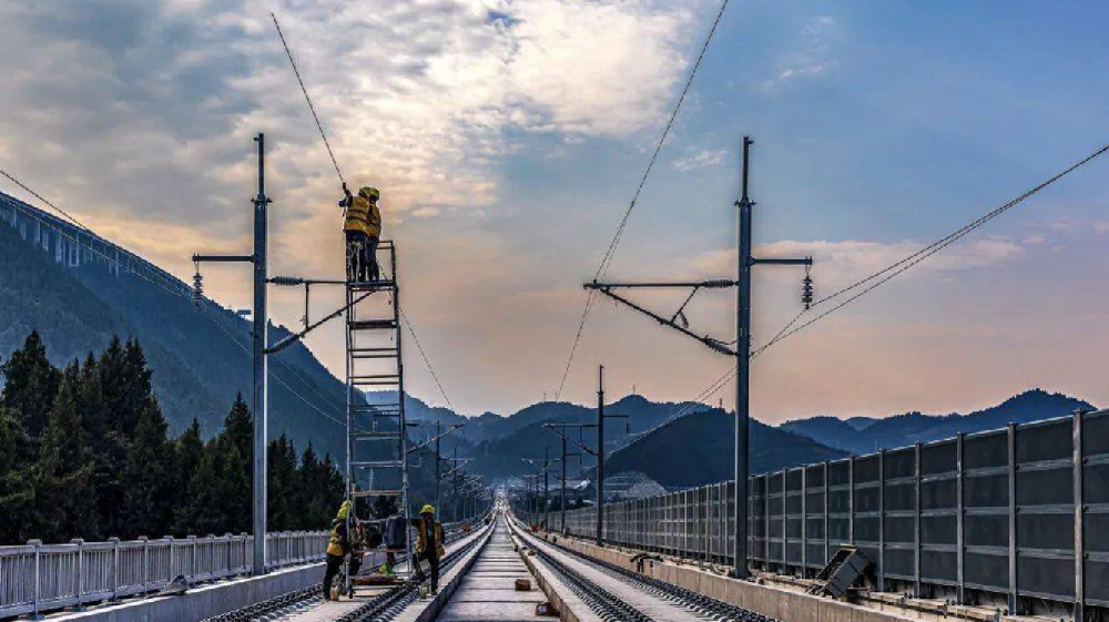 2025媒体管家:国家铁路局:将出台铁路线路接轨管理办法实现应接尽接