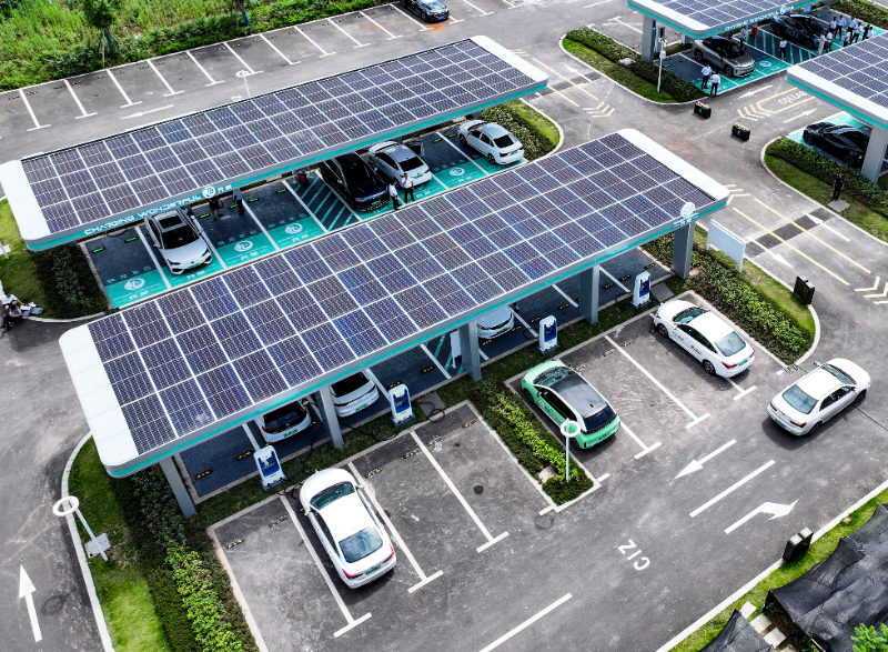 2025媒体管家:中国多地出招破解新能源车“续航焦虑”