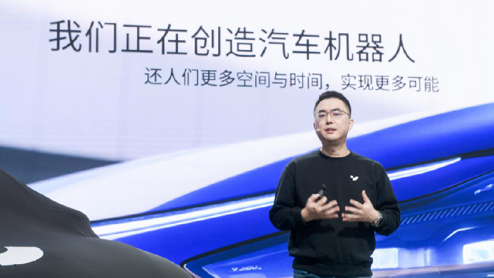 2025媒体管家：深夜发长文致歉 极越CEO夏一平称“没有预见到资金问题的严重性”