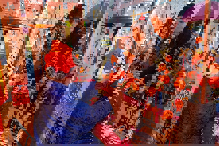 感受传统中的新意，今潮8弄元宵庙会开启