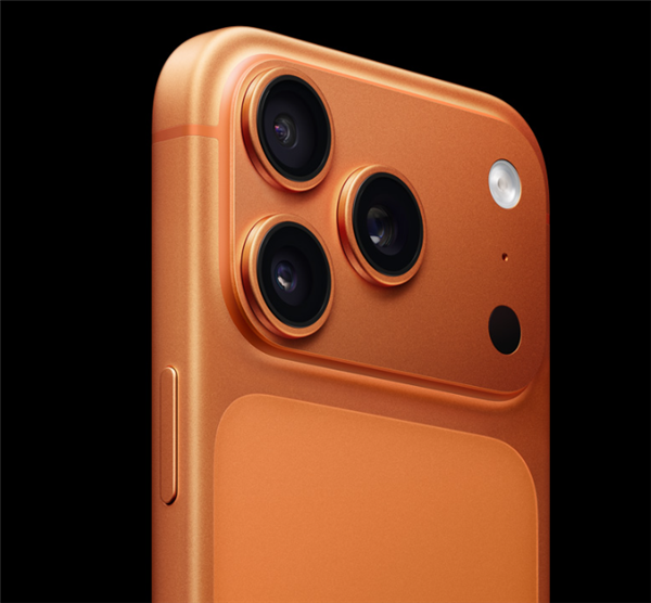 苹果iPhone 17 Pro/Pro Max官方降价300元:8699元起到手